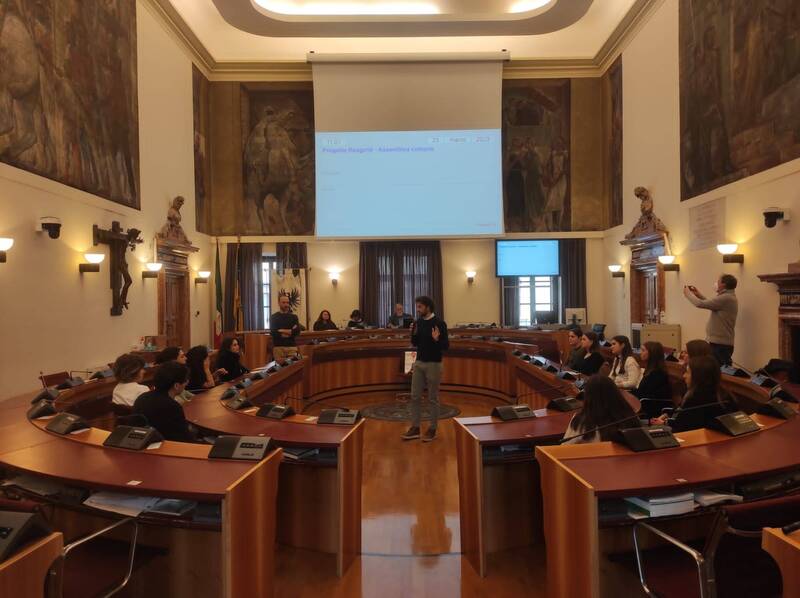 Laboratori di Educazione civica | Progetto Reagenti