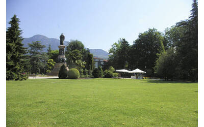 Immagine: Giardino di Piazza Dante 1