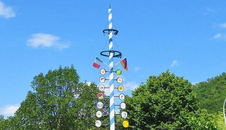 Immagine: Maibaum-festa-dell-albero-di-maggio_imagefull