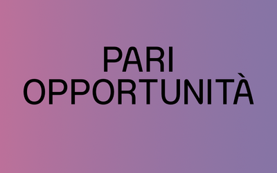 LA SCRITTA "PARI OPPORTUNITà" SU UNO SFONDO COLORATO VIOLA E ROSA