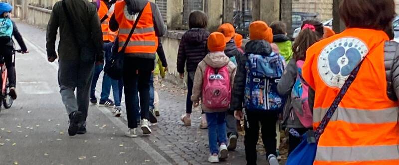 Immagine: piedibus (1)