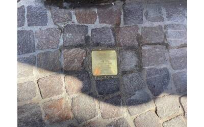 Immagine: pietra d'inciampo