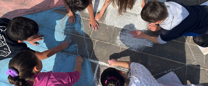 Strade da vivere: a Mattarello l'asfalto si colora con la fantasia di bambinə e ragazzə