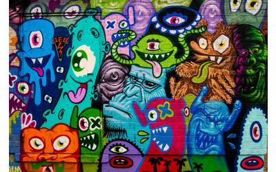 GRAFFITI CON MOSTRICIATTOLI