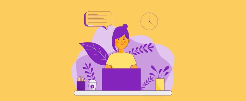 Ragazza che lavora al computer su sfondo giallo.