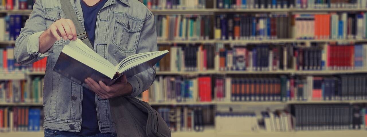 Immagine: Un libro leggere di Gerd Altmann 