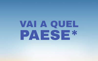 la scritta "vai a quel paese" su uno sfondo azzurro cielo